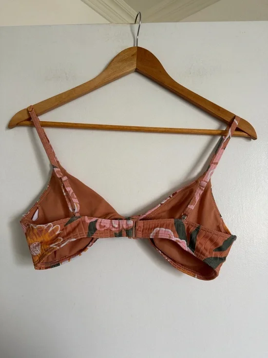 Roxy Love the Surf Toasted Nut Bloom Boogie Bikini Top size Medium EUC - Picture 6 of 7